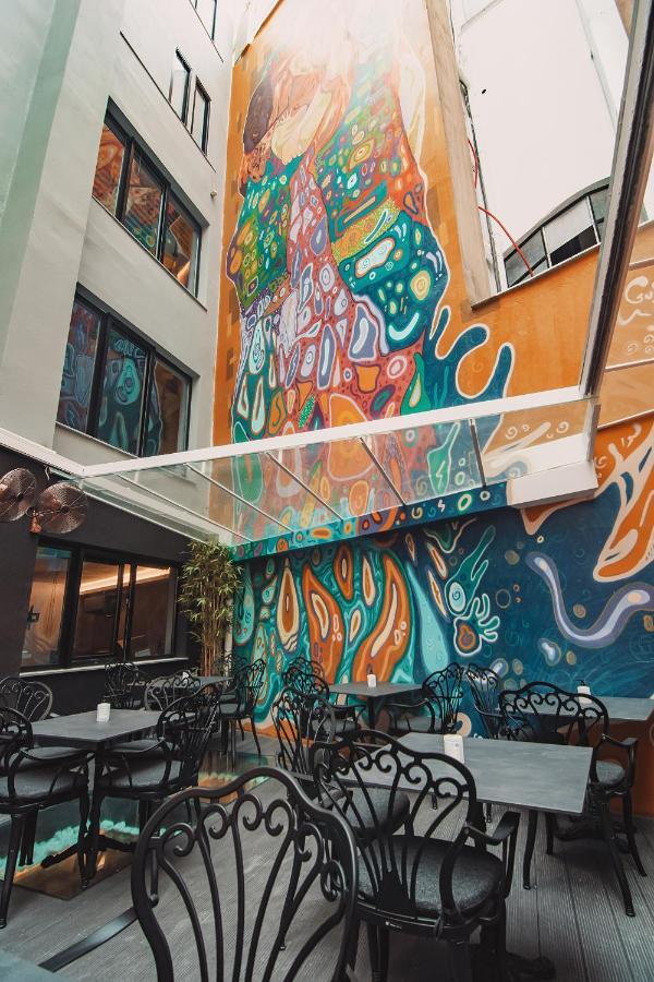Project 3 Urban Chic Hotel Атина Екстериор снимка